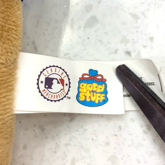 New York Yankees Brown Bear MLB Genuine Merch - Picture 4 of 6